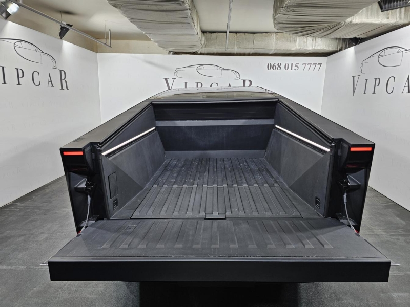 Купить Tesla Cybertruck электро 2024 id-1007363 в Киеве, Фото №10