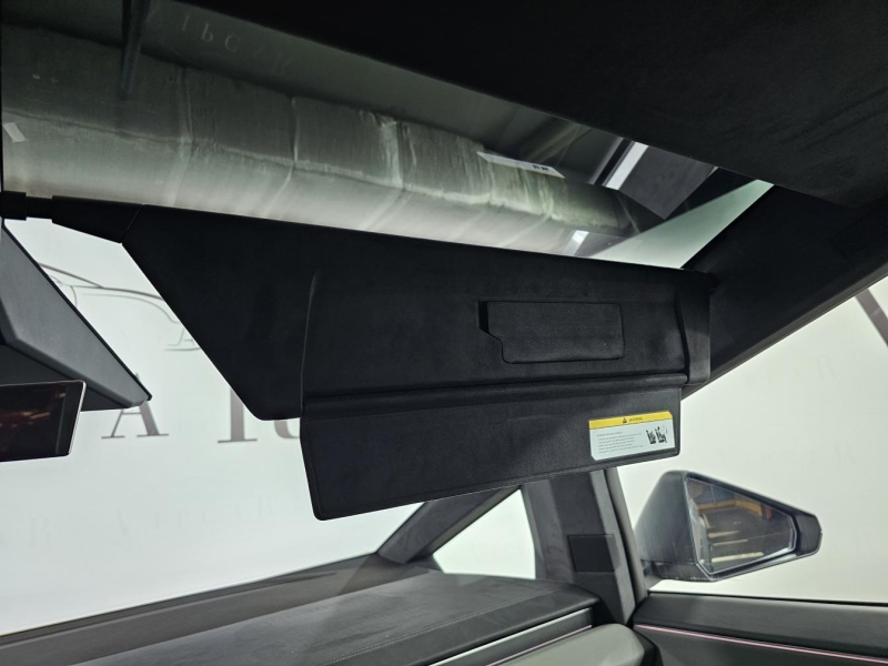 Купить Tesla Cybertruck электро 2024 id-1007363 в Киеве, Фото №51