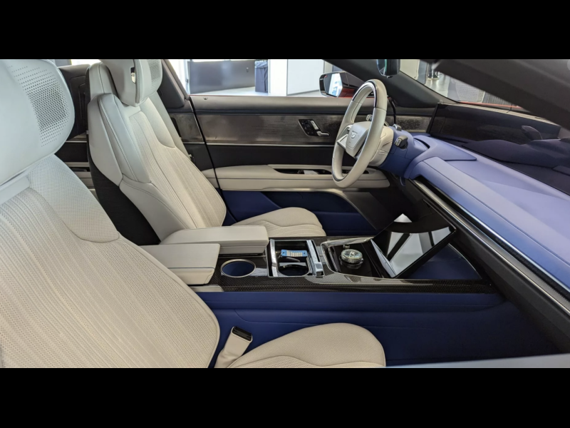 Cadillac Celestiq электро 2025 id-1007396 Купить Cadillac Celestiq электро 2025 id-1007396 в Киеве, Фото №13