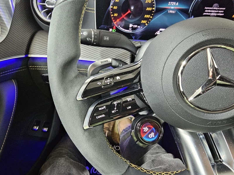 Mercedes-Benz GT 63 S AMG E Performance бензин 2022 id-1007407 Купить Mercedes-Benz GT 63 S AMG E Performance бензин 2022 id-1007407 в Киеве, Фото №52