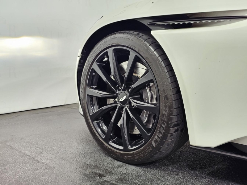 Купить Aston-Martin DB11 бензин 2018 id-1007409 в Киеве, Фото №35