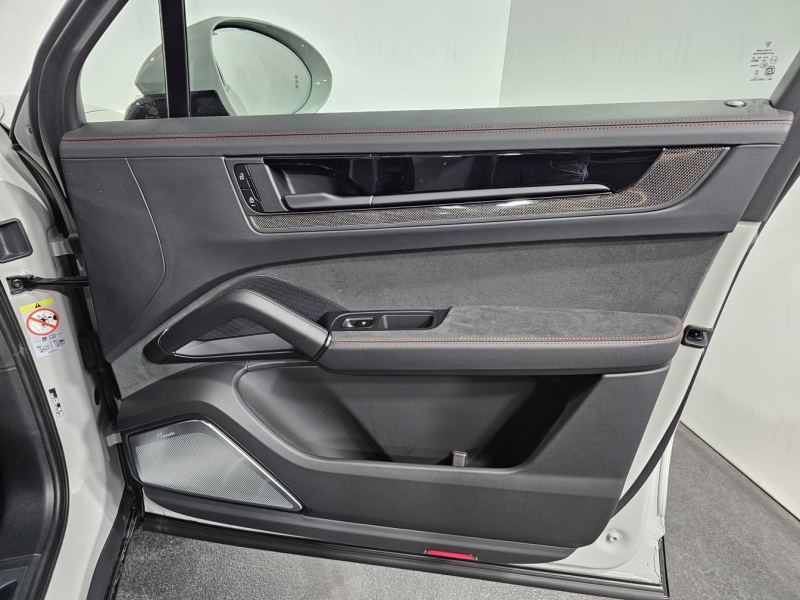 Купить Porsche Cayenne GTS бензин 2026 id-1007416 в Киеве, Фото №25