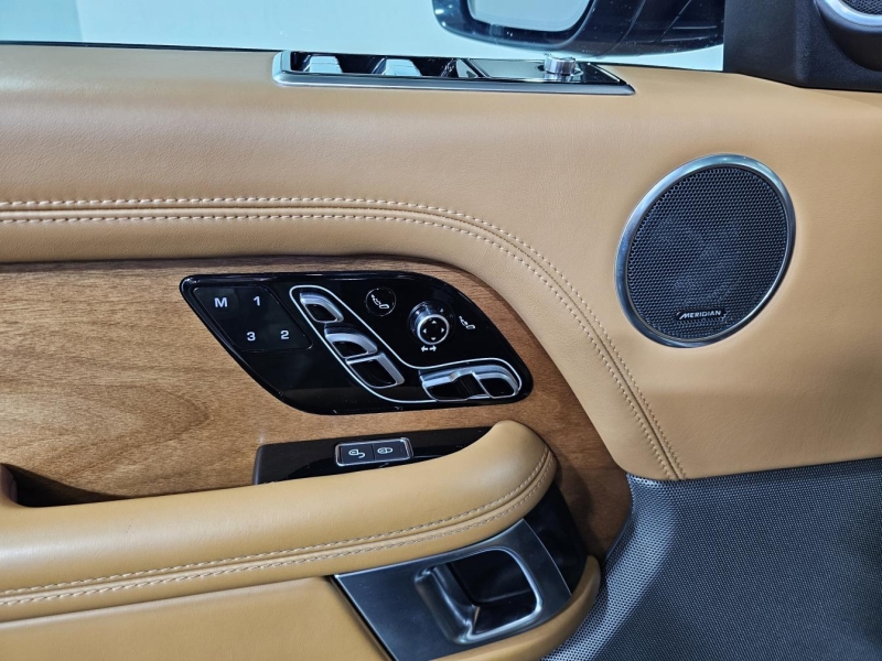 Купить Land-Rover Range-Rover Autobiography Long бензин 2019 id-1007435 в Киеве, Фото №27