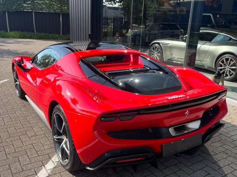 Ferrari 296 GTS гибрид 2025 id-1007448 Купить Ferrari 296 GTS гибрид 2025 id-1007448 в Киеве, Фото №2