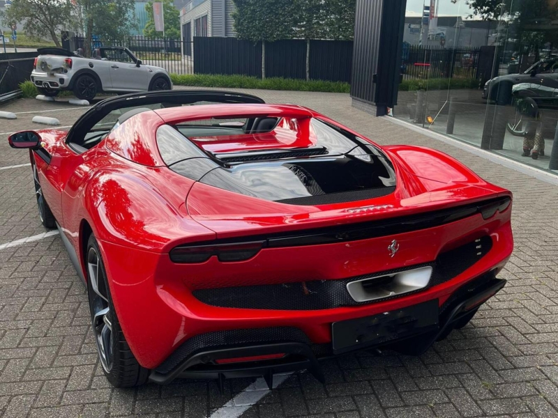 Купить Ferrari 296 GTS гибрид 2026 id-1007448 в Киеве, Фото №1