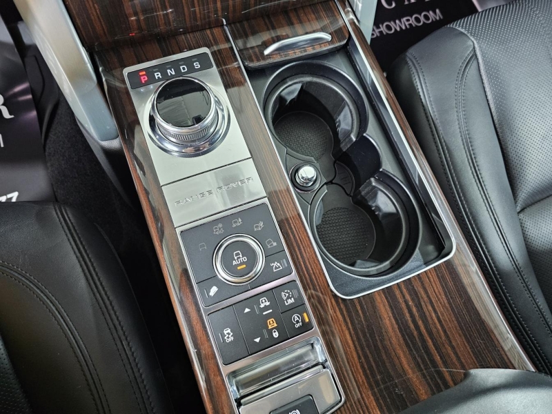 Land-Rover Range-Rover Vogue дизель 2017 id-1007451 Купить Land-Rover Range-Rover Vogue дизель 2017 id-1007451 в Киеве, Фото №24