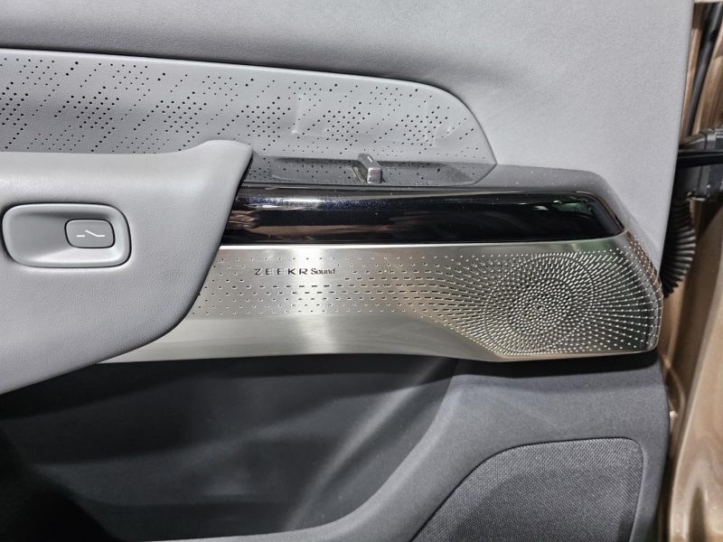 Купить Zeekr 7X электро 2026 id-1007452 в Киеве, Фото №15