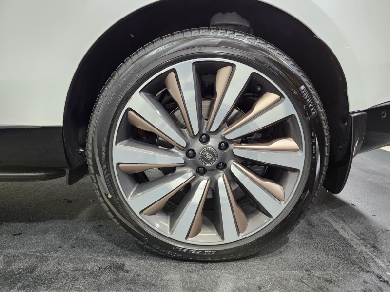 Купить Land-Rover Range-Rover SVAutobiography Long бензин 2026 id-1007455 в Киеве, Фото №67