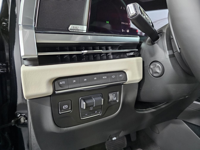 Купить Cadillac Escalade бензин 2026 id-1007464 в Киеве, Фото №31