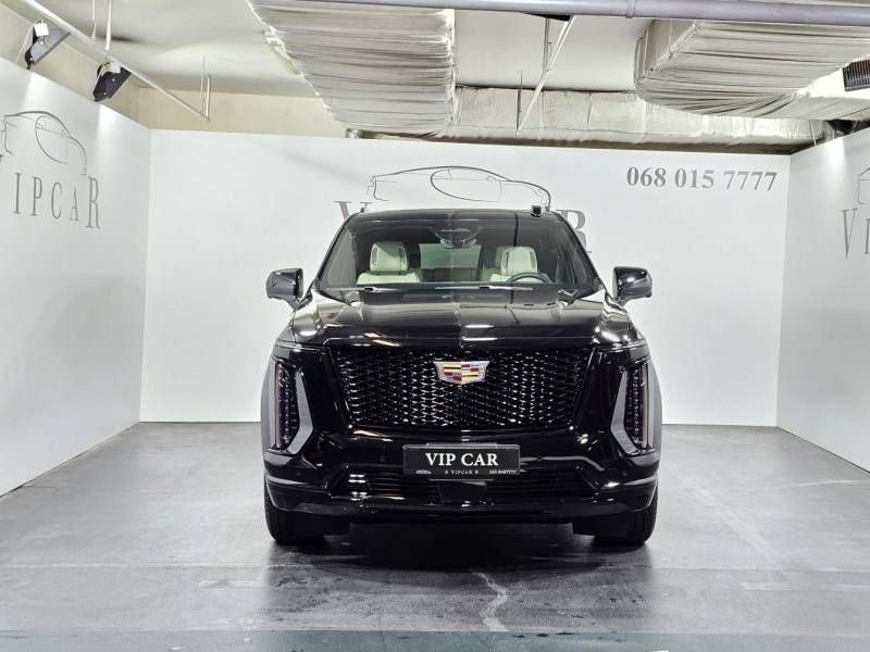 Купить Cadillac Escalade бензин 2026 id-1007464 в Киеве, Фото №2