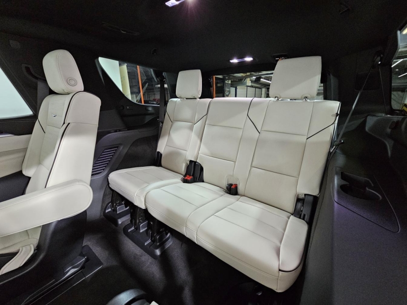 Купить Cadillac Escalade бензин 2026 id-1007464 в Киеве, Фото №13