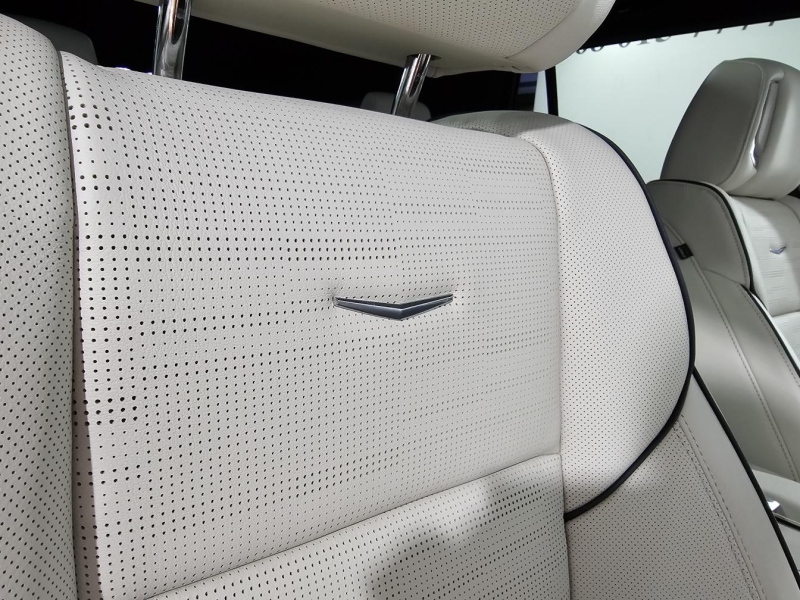 Купить Cadillac Escalade бензин 2026 id-1007464 в Киеве, Фото №20