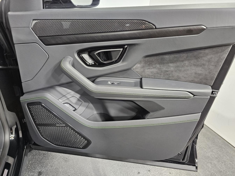 Lamborghini Urus S бензин 2025 id-1007466 Купить Lamborghini Urus S бензин 2025 id-1007466 в Киеве, Фото №19