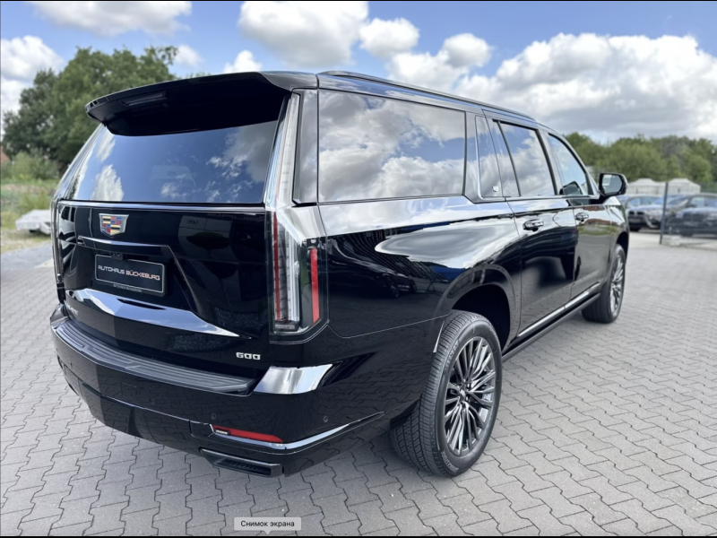 Купить Cadillac Escalade ESV Sport PLATINUM бензин 2026 id-1007489 в Киеве, Фото №2