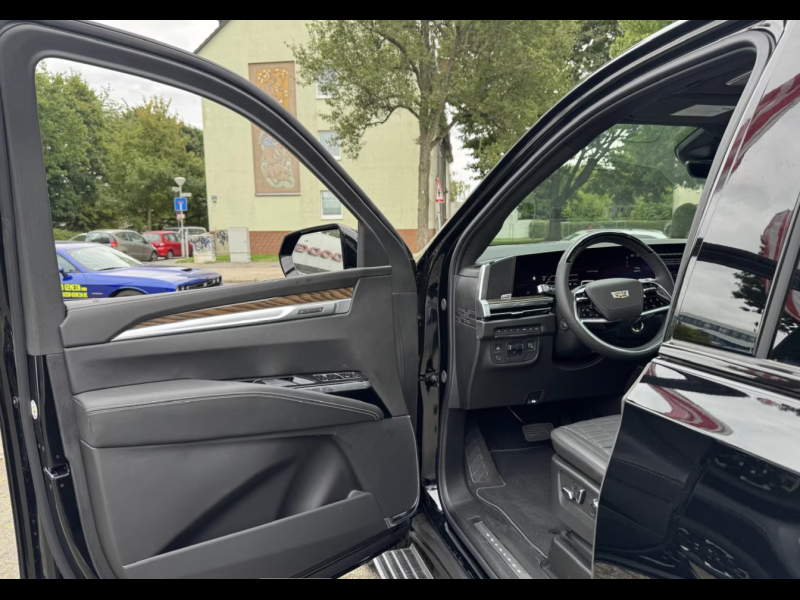 Cadillac Escalade Sport Platinum бензин 2025 id-1007488 Купить Cadillac Escalade Sport Platinum бензин 2025 id-1007488 в Киеве, Фото №8