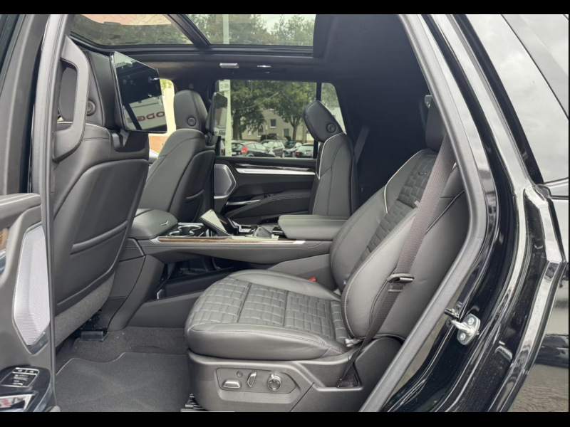 Cadillac Escalade Sport Platinum бензин 2025 id-1007488 Купить Cadillac Escalade Sport Platinum бензин 2025 id-1007488 в Киеве, Фото №11