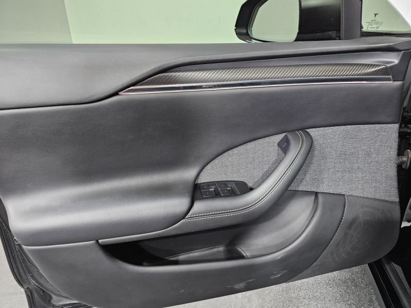 Купить Tesla Model S Plaid электро 2023 id-1007497 в Киеве, Фото №24