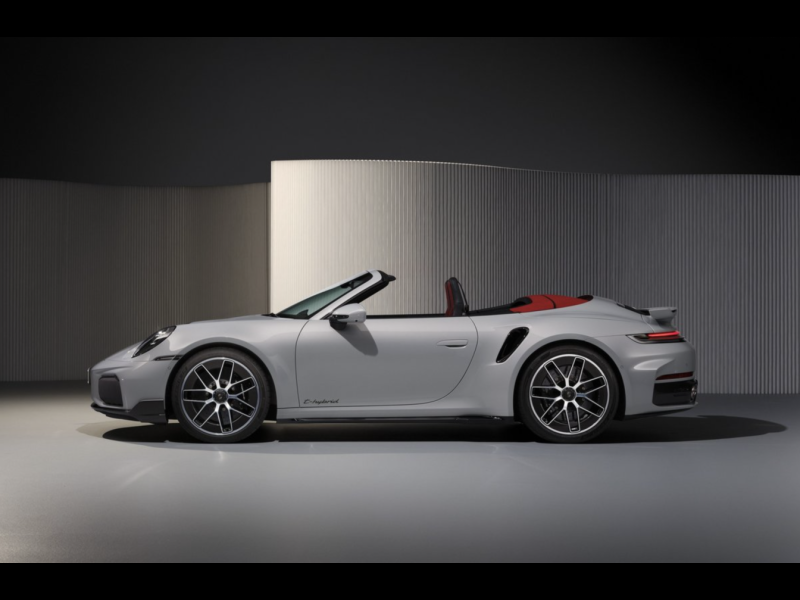 Porsche 911 Turbo S Cabriolet гибрид 2026 id-1007502 Купить Porsche 911 Turbo S Cabriolet гибрид 2026 id-1007502 в Киеве, Фото №1
