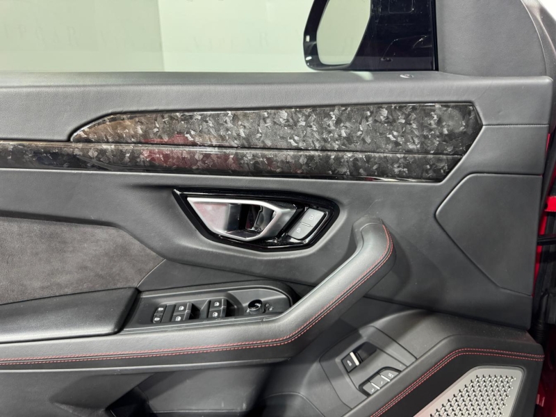Lamborghini Urus Pearl Capsule бензин 2021 id-1007541 Купить Lamborghini Urus Pearl Capsule бензин 2021 id-1007541 в Киеве, Фото №27