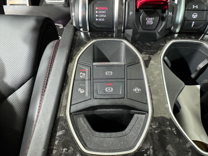 Lamborghini Urus Pearl Capsule бензин 2021 id-1007541 Купить Lamborghini Urus Pearl Capsule бензин 2021 id-1007541 в Киеве, Фото №33