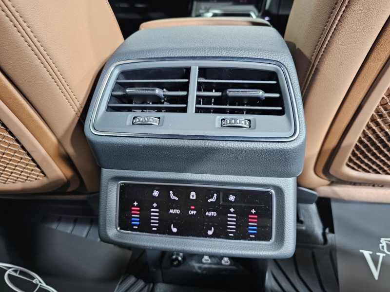 Audi Q8 E-tron quattro электро 2023 id-1007554 Купить Audi Q8 E-tron quattro электро 2023 id-1007554 в Киеве, Фото №16