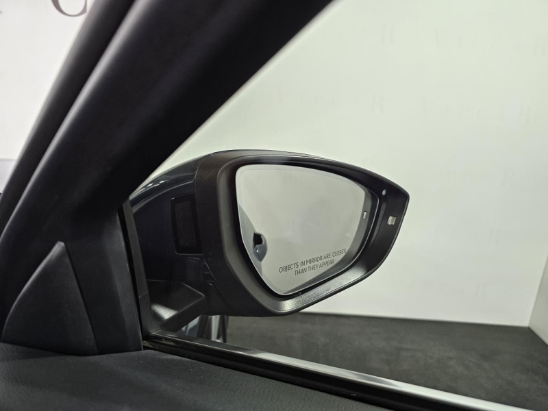Audi Q8 E-tron quattro электро 2023 id-1007554 Купить Audi Q8 E-tron quattro электро 2023 id-1007554 в Киеве, Фото №20