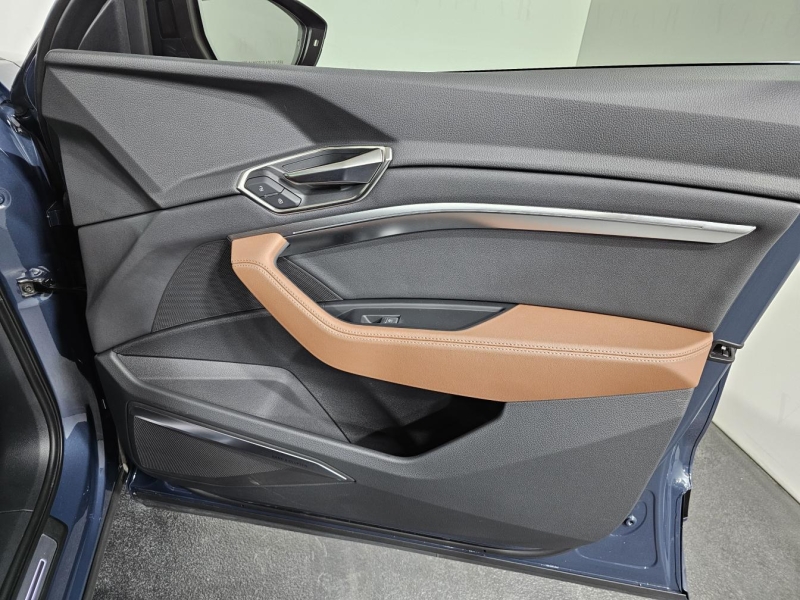 Audi Q8 E-tron quattro электро 2023 id-1007554 Купить Audi Q8 E-tron quattro электро 2023 id-1007554 в Киеве, Фото №21