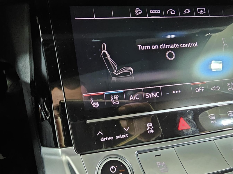 Audi Q8 E-tron quattro электро 2023 id-1007554 Купить Audi Q8 E-tron quattro электро 2023 id-1007554 в Киеве, Фото №30