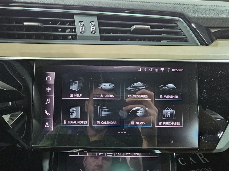 Audi Q8 E-tron quattro электро 2023 id-1007554 Купить Audi Q8 E-tron quattro электро 2023 id-1007554 в Киеве, Фото №39
