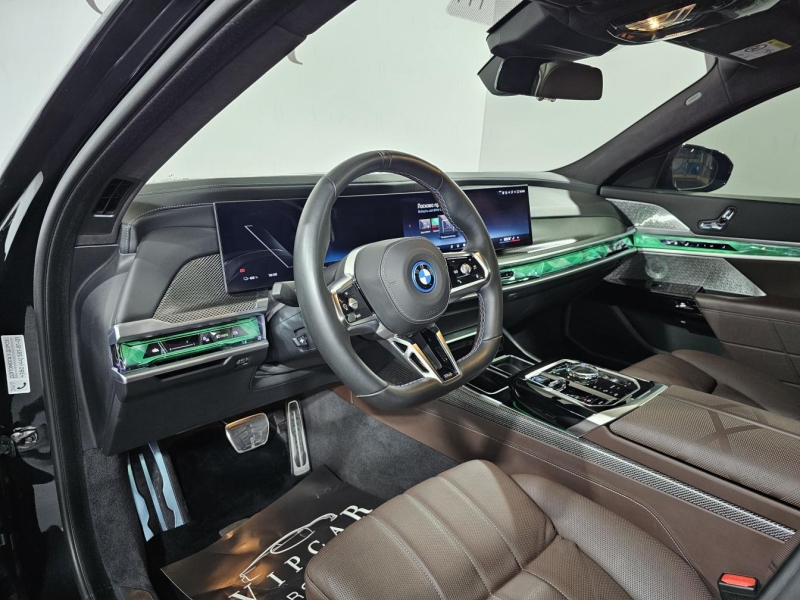 Купить BMW i7 M70 xDrive электро 2024 id-1007568 в Киеве, Фото №27