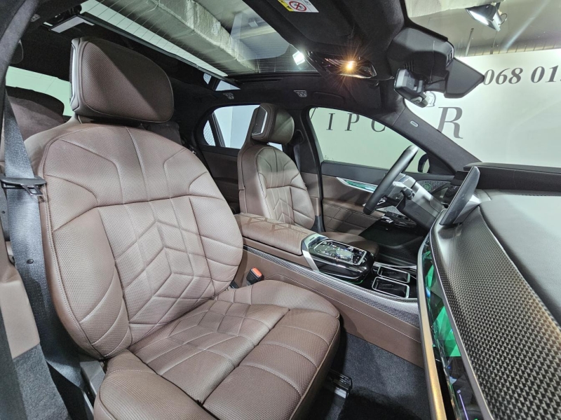 Купить BMW i7 M70 xDrive электро 2024 id-1007568 в Киеве, Фото №8