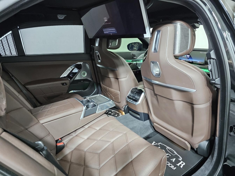 Купить BMW i7 M70 xDrive электро 2024 id-1007568 в Киеве, Фото №16