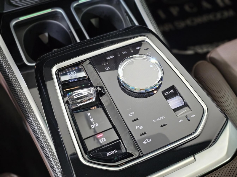 Купить BMW i7 M70 xDrive электро 2024 id-1007568 в Киеве, Фото №31