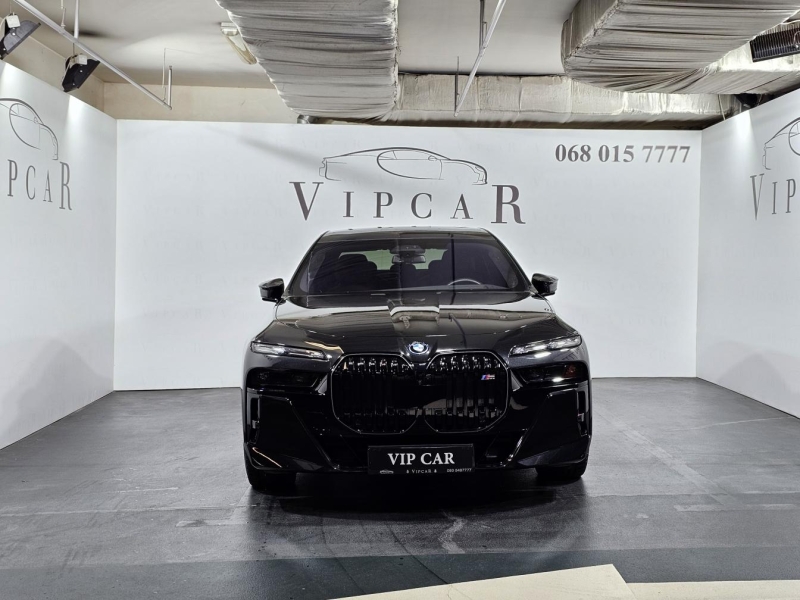 BMW i7 M70 xDrive электро 2024 id-1007568 Купить BMW i7 M70 xDrive электро 2024 id-1007568 в Киеве, Фото №2