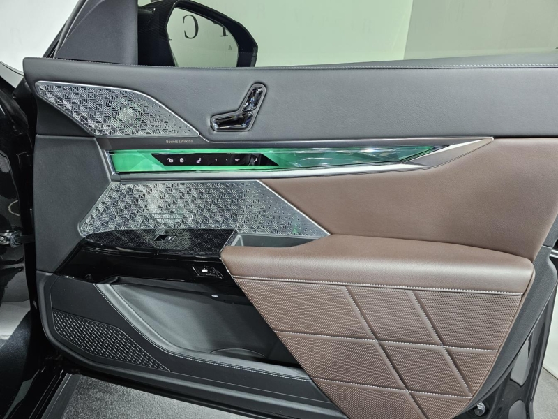 BMW i7 M70 xDrive электро 2024 id-1007568 Купить BMW i7 M70 xDrive электро 2024 id-1007568 в Киеве, Фото №25