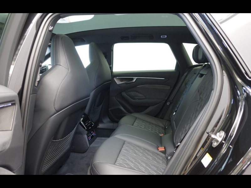 Купить Audi A6 TFSI Quattro бензин 2026 id-1007587 в Киеве, Фото №4