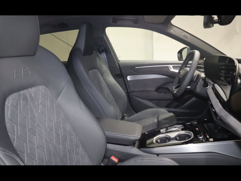 Купить Audi A6 Avant TFSI quattro бензин 2026 id-1007589 в Киеве, Фото №2