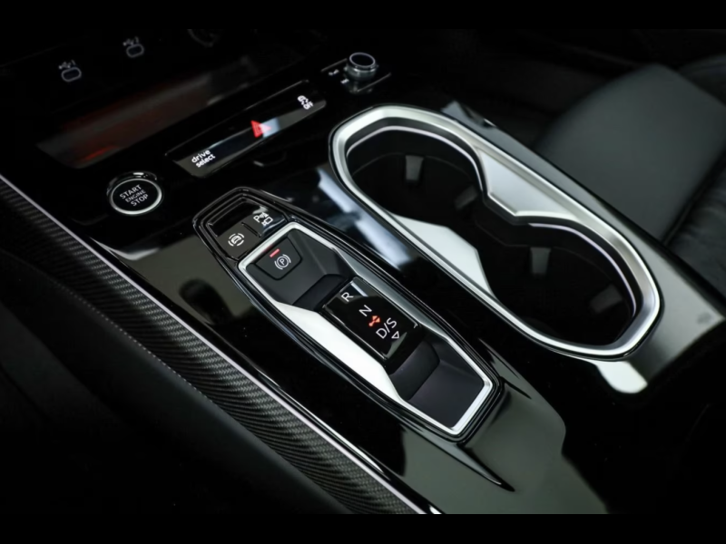 Купить Audi A6 TFSI Quattro бензин 2026 id-1007588 в Киеве, Фото №9