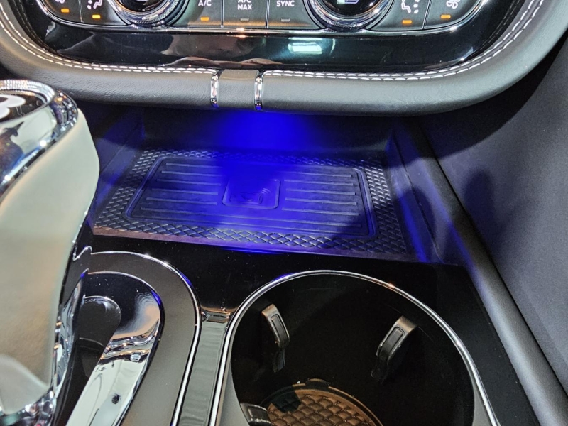 Bentley Bentayga Hybrid гибрид 2021 id-1007611 Купить Bentley Bentayga Hybrid гибрид 2021 id-1007611 в Киеве, Фото №27