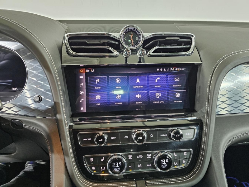 Bentley Bentayga Hybrid гибрид 2021 id-1007611 Купить Bentley Bentayga Hybrid гибрид 2021 id-1007611 в Киеве, Фото №28