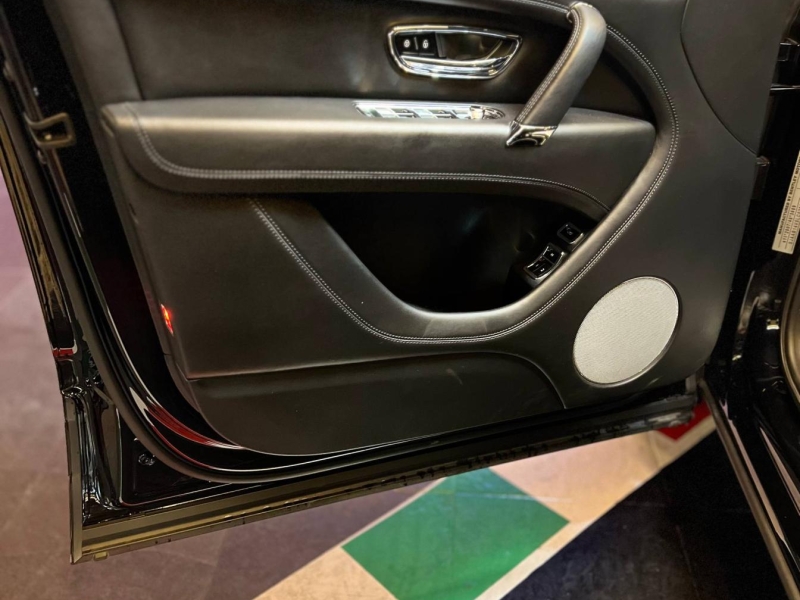 Купить Bentley Bentayga Design Series бензин 2019 id-1007645 в Киеве, Фото №5