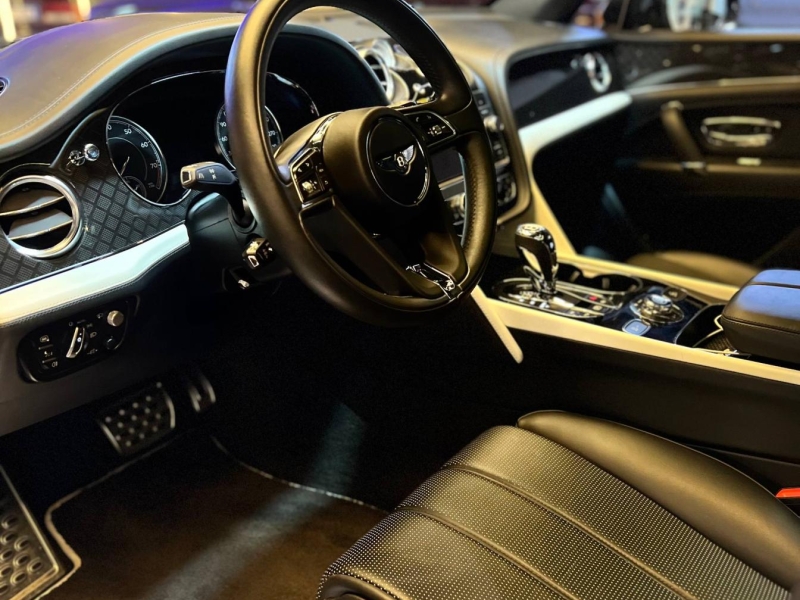 Купить Bentley Bentayga Design Series бензин 2019 id-1007645 в Киеве, Фото №6