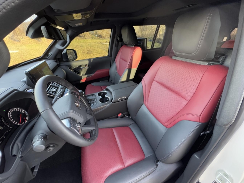 Toyota Land Cruiser 300 GUARD B6+ дизель 2025 id-1007725 Купить Toyota Land Cruiser 300 GUARD B6+ дизель 2025 id-1007725 в Киеве, Фото №23