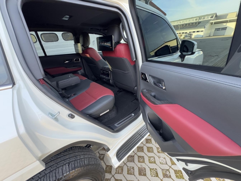 Toyota Land Cruiser 300 GUARD B6+ дизель 2025 id-1007725 Купить Toyota Land Cruiser 300 GUARD B6+ дизель 2025 id-1007725 в Киеве, Фото №46