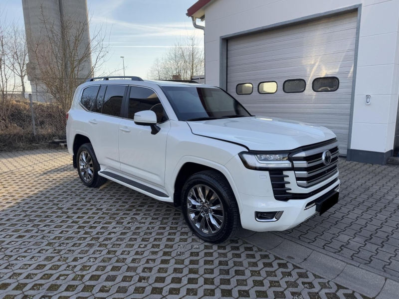 Купить Toyota Land Cruiser 300 GUARD B6+ дизель 2025 id-1007725 в Киеве, Фото №1