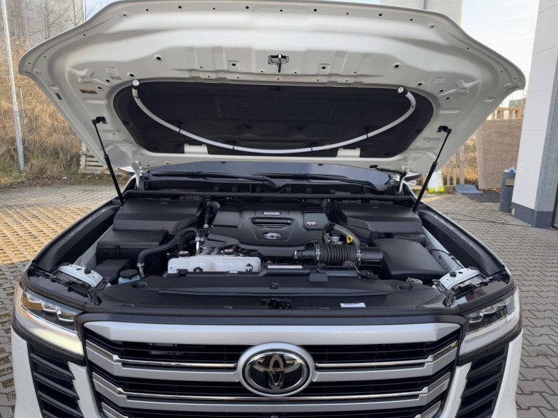 Купить Toyota Land Cruiser 300 GUARD B6+ дизель 2025 id-1007725 в Киеве, Фото №6