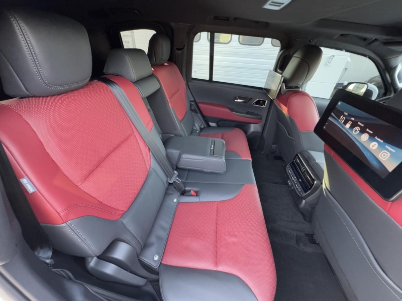 Купить Toyota Land Cruiser 300 GUARD B6+ дизель 2025 id-1007725 в Киеве, Фото №48