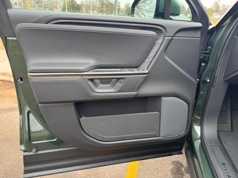 Rivian R1S электро 2025 id-1007746 Купить Rivian R1S электро 2025 id-1007746 в Киеве, Фото №15