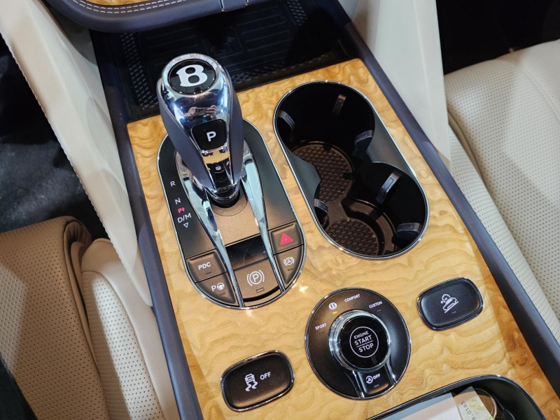 Купить Bentley Bentayga бензин 2022 id-1007766 в Киеве, Фото №25