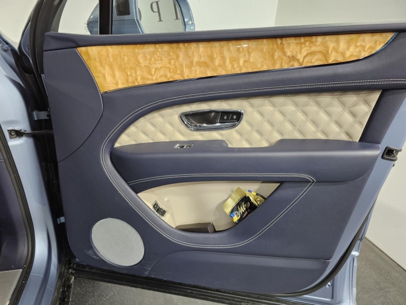 Купить Bentley Bentayga бензин 2022 id-1007766 в Киеве, Фото №17